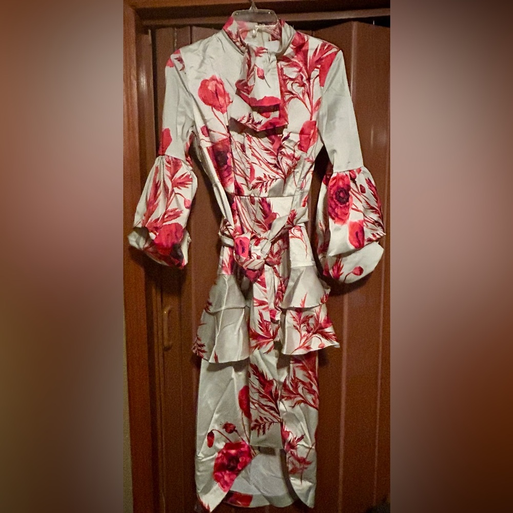 La Pateau Satin Ruched Floral ruffle Peplum Dres size 44 Gorgeous